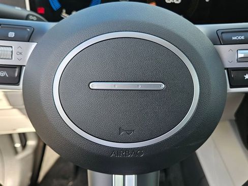 Used 2025 Hyundai Tucson SEL image 16