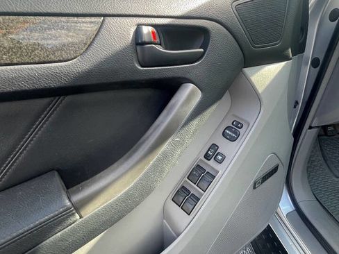Used 2005 Toyota 4Runner Limited AWD/4WD image 15