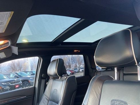 Used 2015 Jeep Grand Cherokee Overland w/ Advanced Technology Group image 20