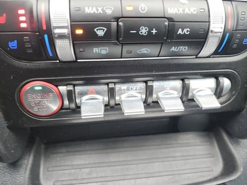 Used 2021 Ford Mustang Premium image 19