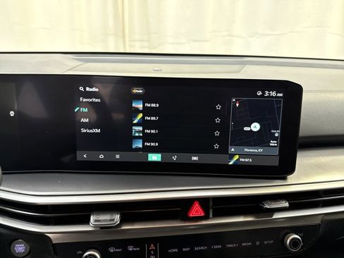 Certified 2024 Kia Sorento S image 21