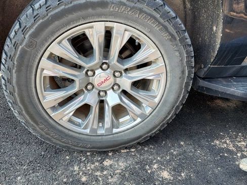 Used 2021 GMC Yukon XL Denali AWD/4WD image 8
