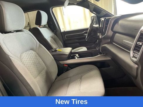 Used 2025 RAM 1500 Big Horn AWD/4WD image 25