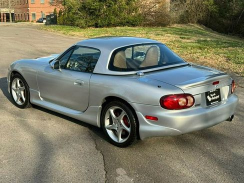 Used 2002 MAZDA MX-5 Miata image 21