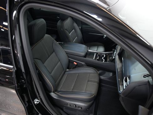 Used 2026 Chevrolet Traverse High Country w/ LPO, Floor Liner Package AWD/4WD image 19