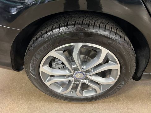 Used 2015 Mercedes-Benz C 300 4MATIC Sedan image 57