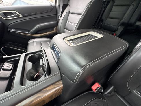 Used 2020 GMC Yukon Denali image 37