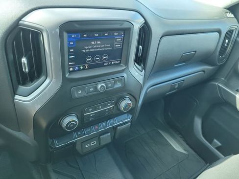Used 2021 Chevrolet Silverado 1500 Custom AWD/4WD image 27
