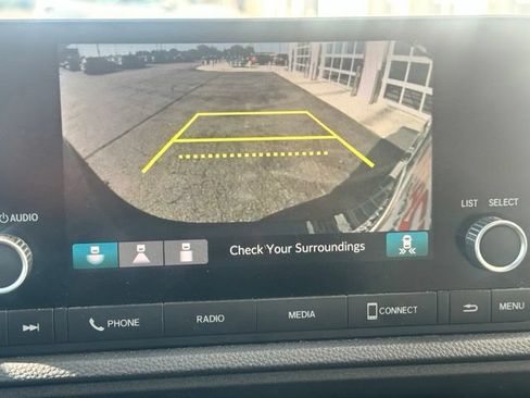 Used 2025 Honda CR-V EX image 14