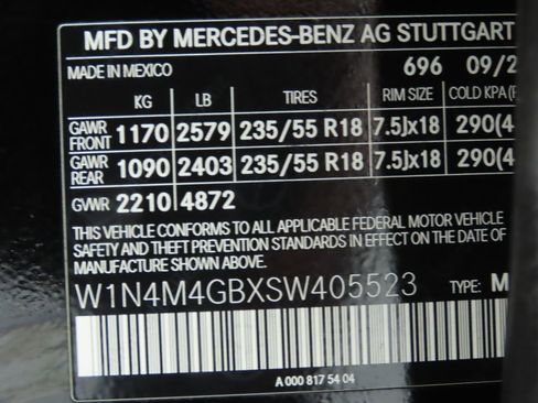 Certified 2025 Mercedes-Benz GLB 250 image 35