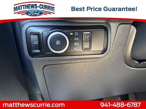 Certified 2025 Ford Explorer Platinum image 29