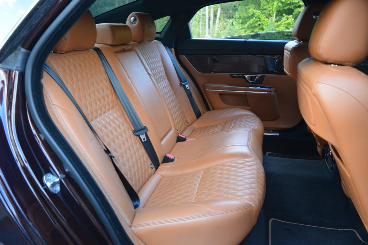 Used 2016 Jaguar XJ L Portfolio RWD image 15