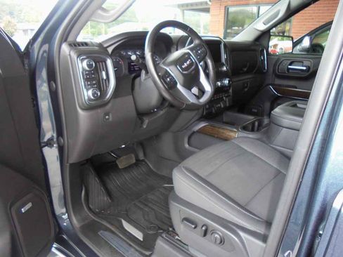 Used 2020 GMC Sierra 1500 Elevation w/ Elevation Value Package image 7