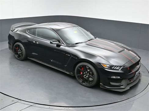 Used 2017 Ford Mustang Shelby GT350R w/ GT350R Equipment Group 920A image 39