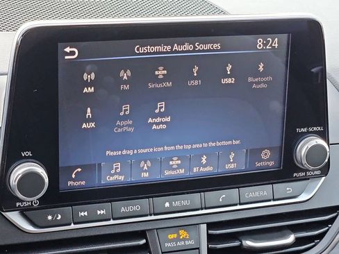 Used 2025 Nissan Altima 2.5 SV FWD image 17