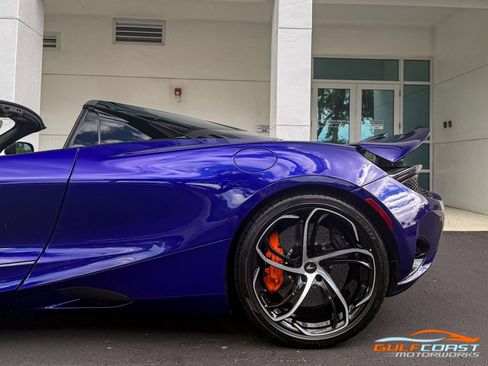Used 2025 McLaren 750S Spider image 42