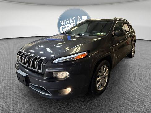 Used 2016 Jeep Cherokee Limited image 8