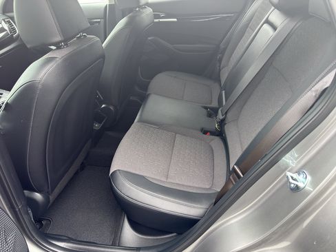 Used 2025 Kia Seltos S AWD/4WD image 8