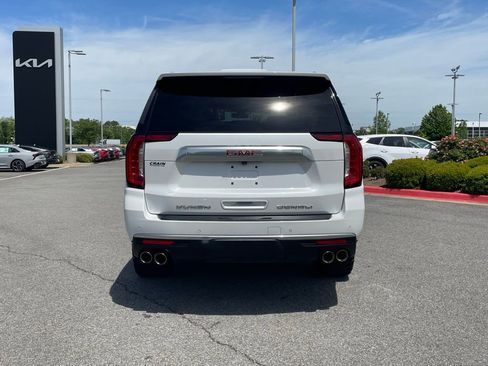 Used 2022 GMC Yukon XL Denali AWD/4WD image 6
