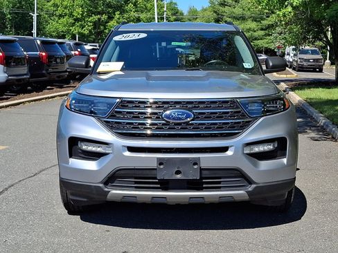 Certified 2023 Ford Explorer XLT w/ Equipment Group 202A AWD/4WD image 3