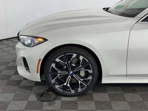Used 2026 BMW 330i Sedan w/ Convenience Package RWD image 11