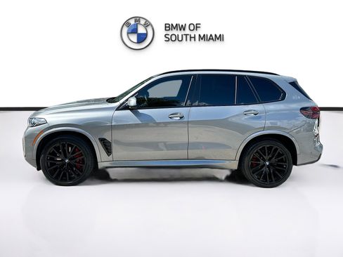 Used 2025 BMW X5 sDrive40i w/ M Sport Package RWD image 4