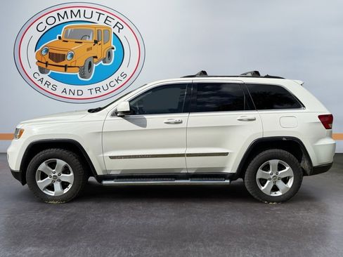 Used 2012 Jeep Grand Cherokee Laredo image 2