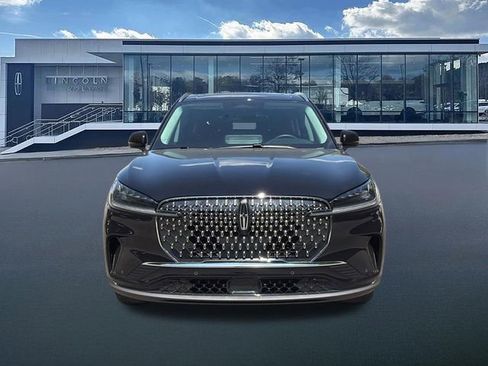 New 2026 Lincoln Aviator AWD image 2