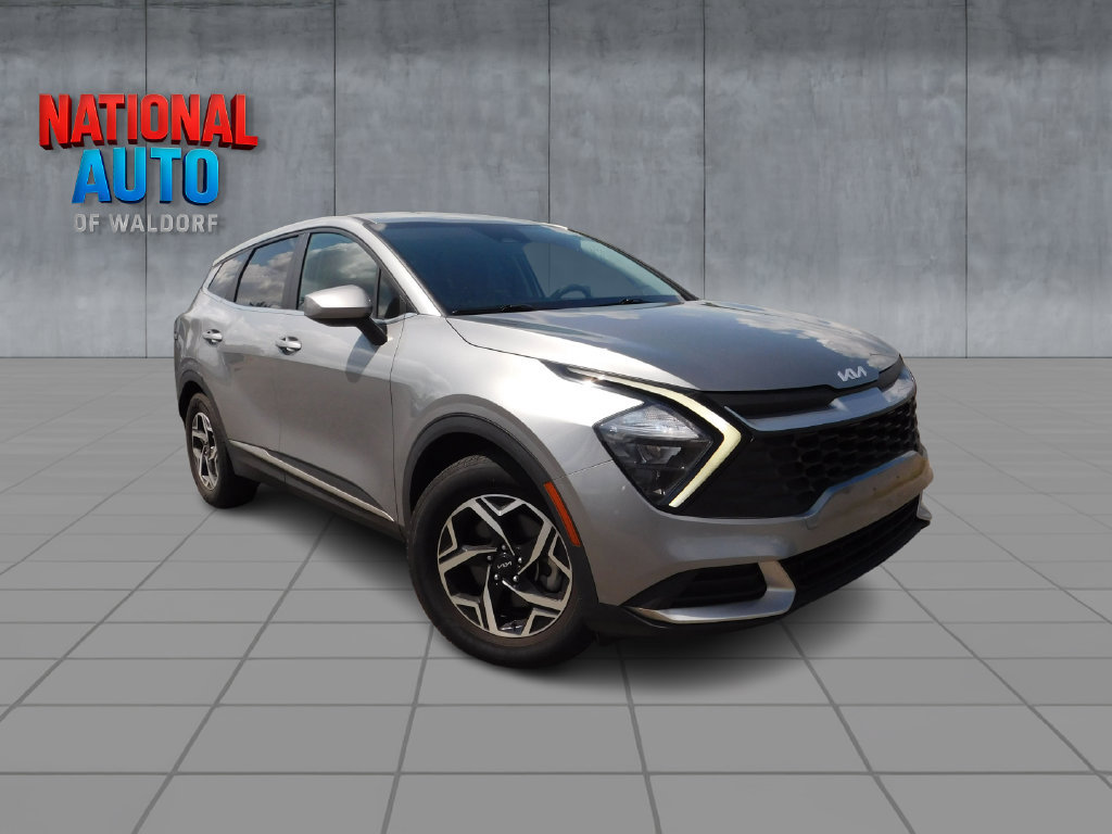 Used 2023 Kia Sportage LX FWD image 1