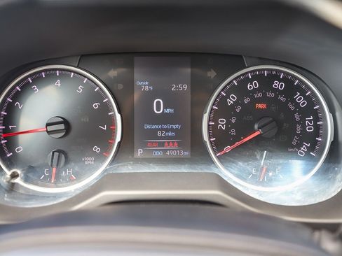 Certified 2021 Toyota RAV4 LE FWD image 22