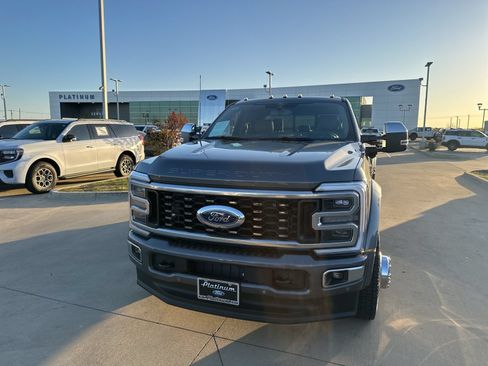 Used 2026 Ford F450 Platinum w/ Platinum Plus Package AWD/4WD image 28