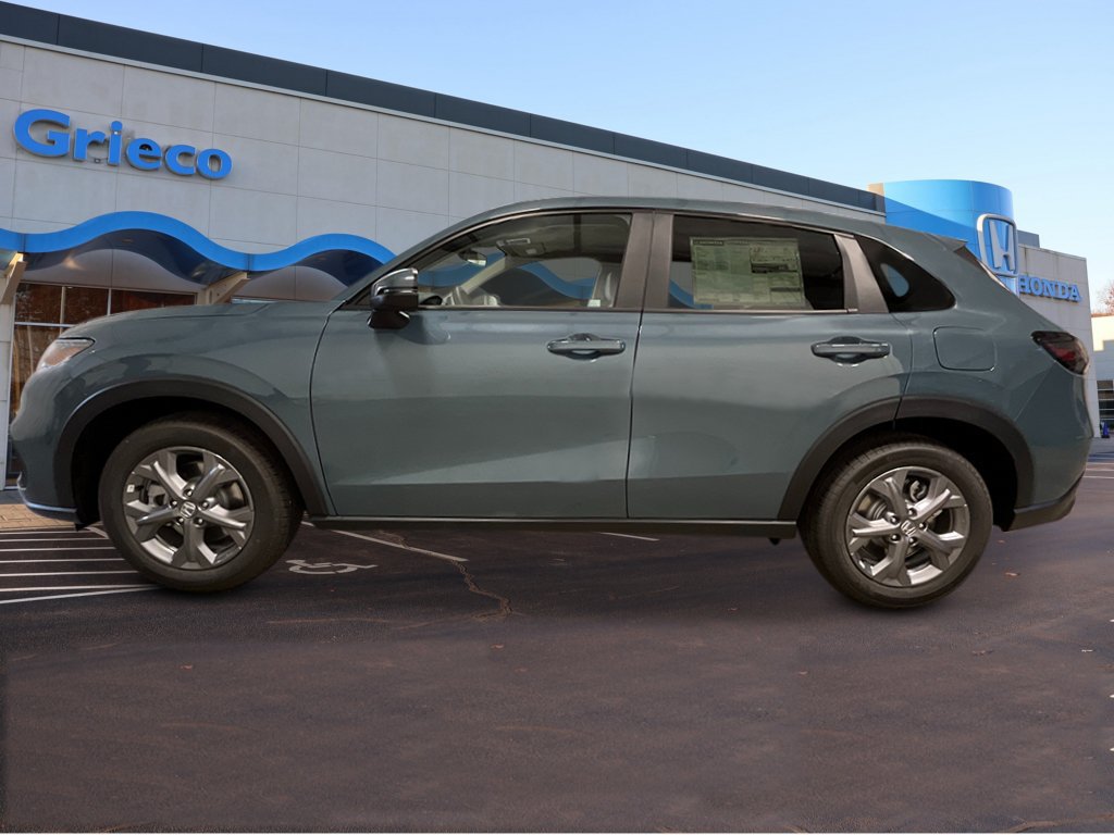 New 2027 Honda HR-V LX image 2