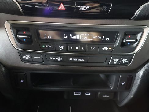 Used 2025 Honda Passport EX-L image 45