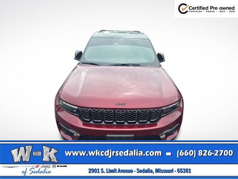 Used 2025 Jeep Grand Cherokee Summit w/ Obsidian Package AWD/4WD image 12