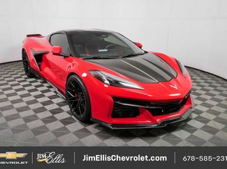 Used 2024 Chevrolet Corvette Z06 w/ Chrome Exterior Badge Package RWD video 1