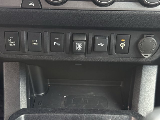 Used 2020 Toyota Tacoma TRD Sport w/ Technology Package RWD image 22