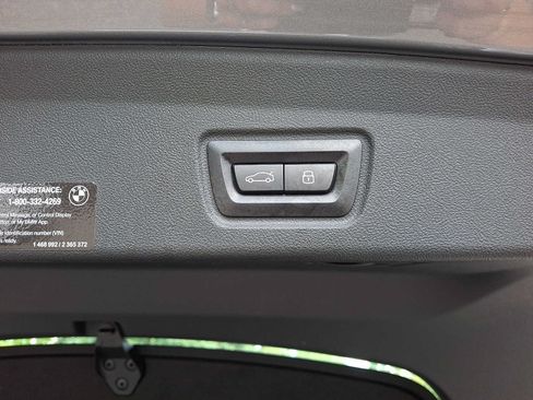 Used 2025 BMW i4 eDrive40 w/ Premium Package RWD image 30