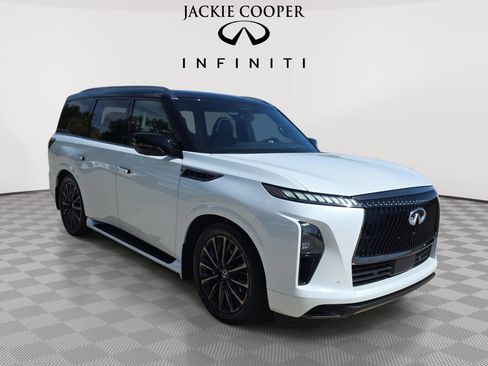 Certified 2026 INFINITI QX80 Autograph w/ Premium Cargo Package AWD/4WD image 3