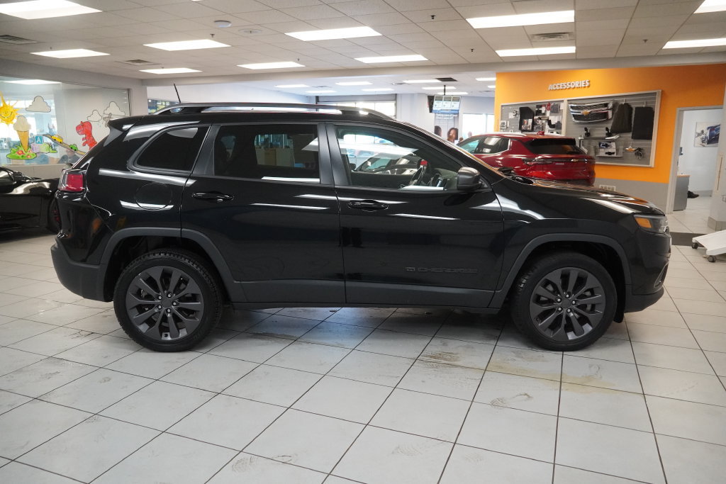 Used 2021 Jeep Cherokee Latitude Lux 80th Anniv w/ Quick Order Package 26U 80TH AWD/4WD image 7