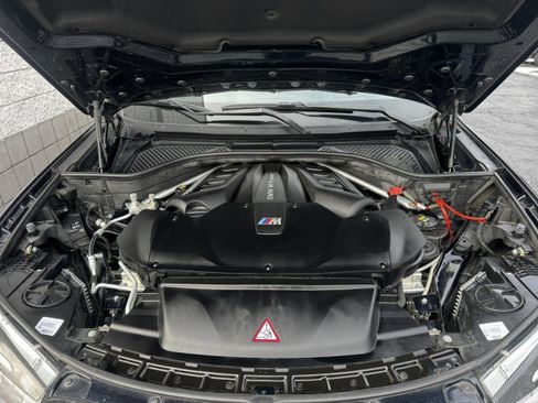 Used 2017 BMW X6 M image 5