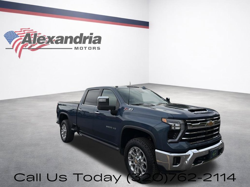 Used 2024 Chevrolet Silverado 3500 LTZ w/ LTZ Plus Package AWD/4WD image 10