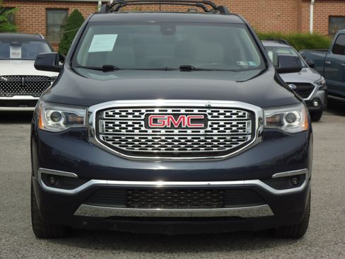Used 2018 GMC Acadia Denali w/ Technology Package AWD/4WD image 8