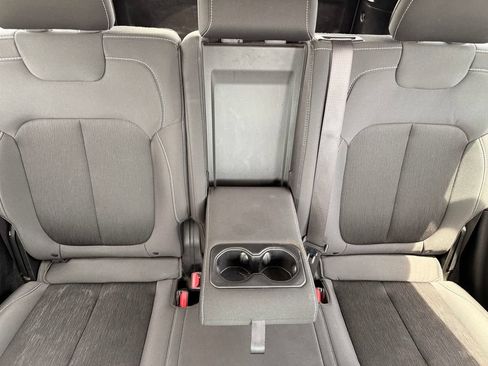 Used 2024 Jeep Grand Cherokee Laredo RWD image 36