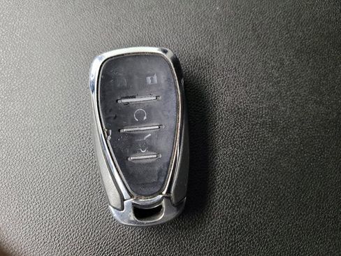 Used 2019 Chevrolet Equinox LT FWD image 32