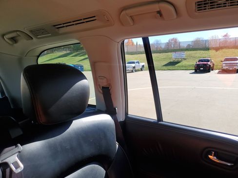 Used 2017 Nissan Armada SL w/ Technology Package image 15