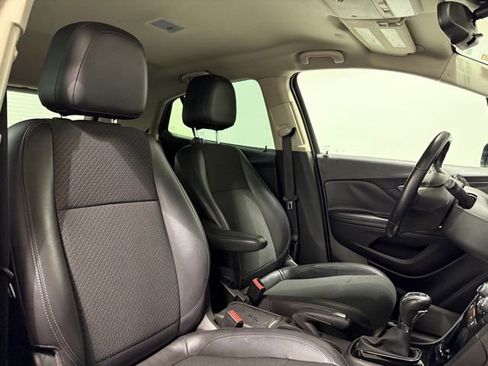 Used 2018 Buick Encore Sport Touring image 25