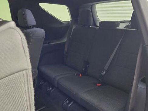 Used 2024 Chevrolet Traverse LT FWD image 27