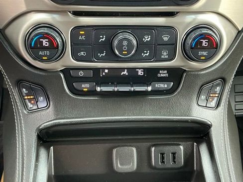 Used 2019 GMC Yukon Denali image 19