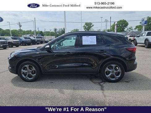 Used 2025 Ford Escape ST-Line AWD/4WD image 2