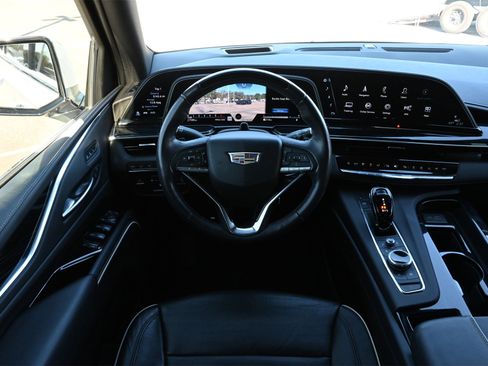 Used 2023 Cadillac Escalade Sport w/ LPO, ONYX Package image 9